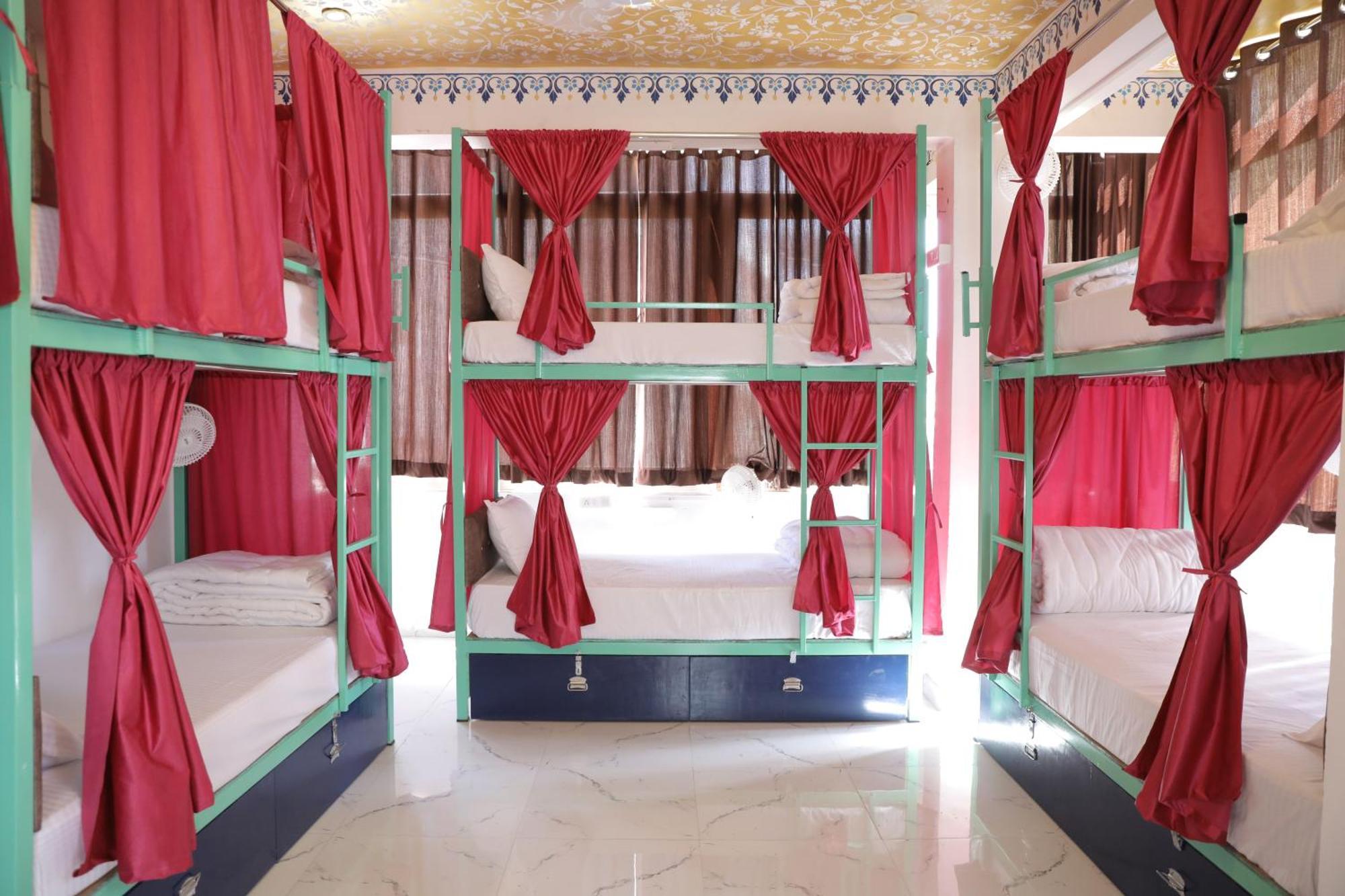 Hostel Funky Bunky Udaipur Exterior photo