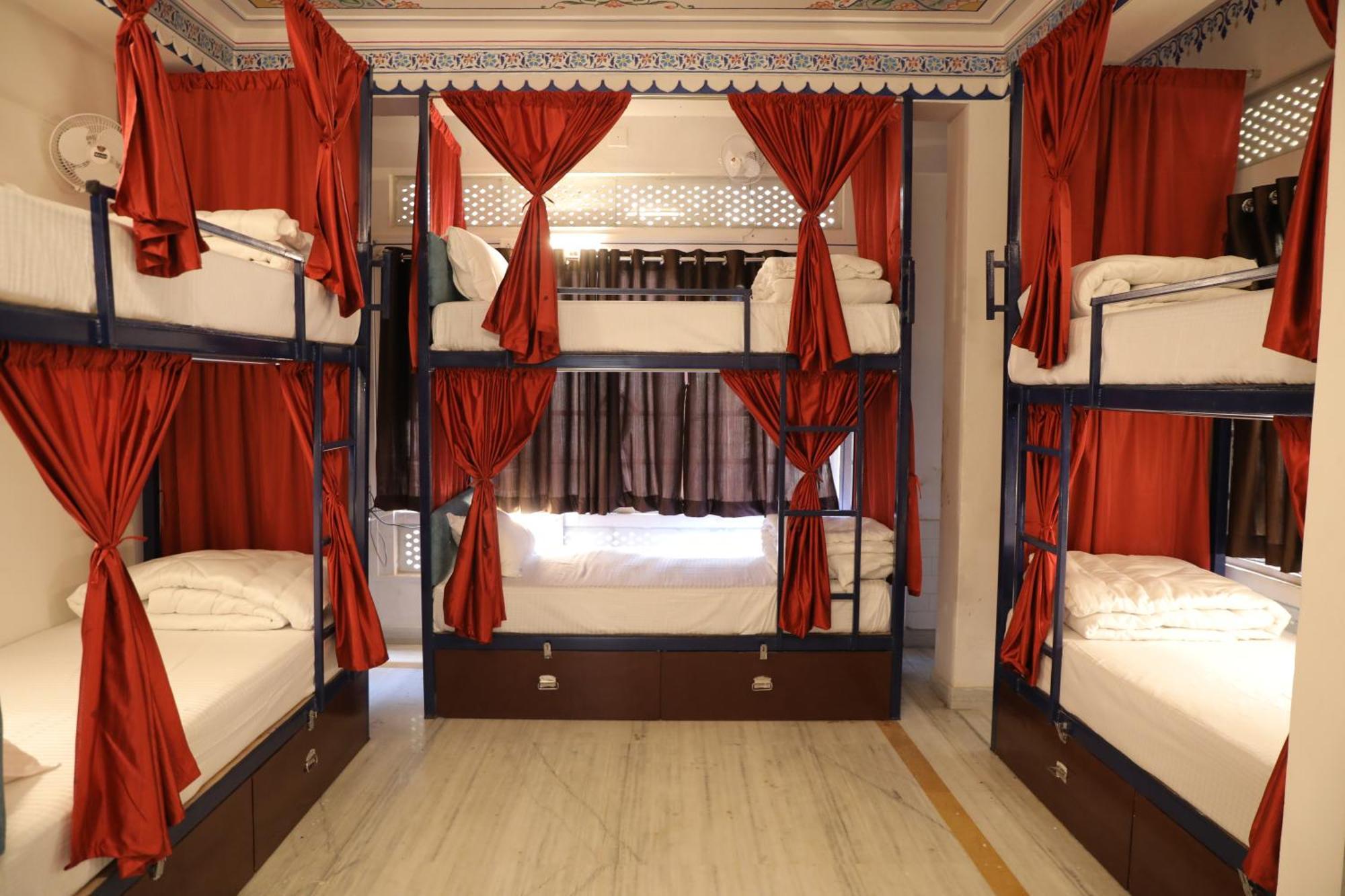 Hostel Funky Bunky Udaipur Exterior photo